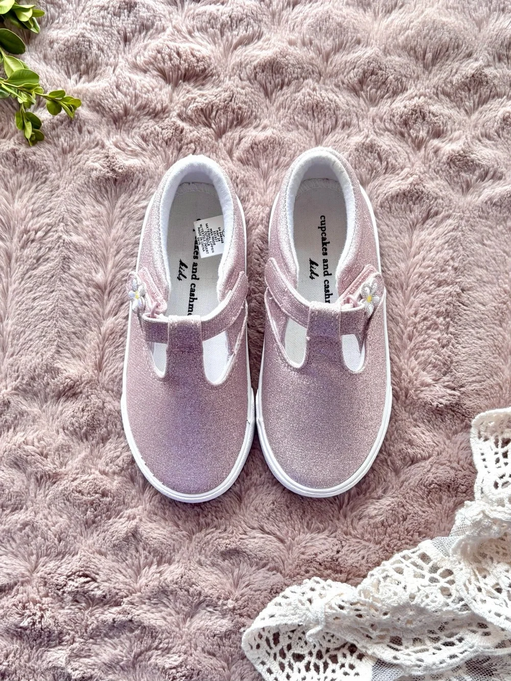 Cupcakes & Cashmere Kids Glitter Mary Janes – Size 10 (NWOT) - Picture 2 of 8